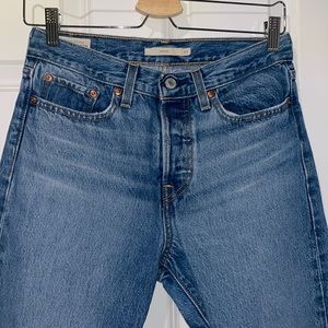 Women’s Levi Wedgie Fit Straight Jeans—27–100% Cotton